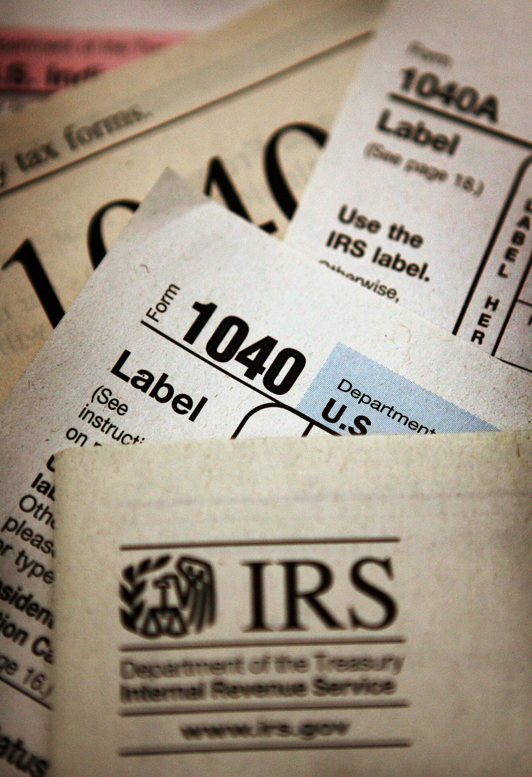 IRS Urges Tax Check Before Year s End To Avoid Surprise Bills